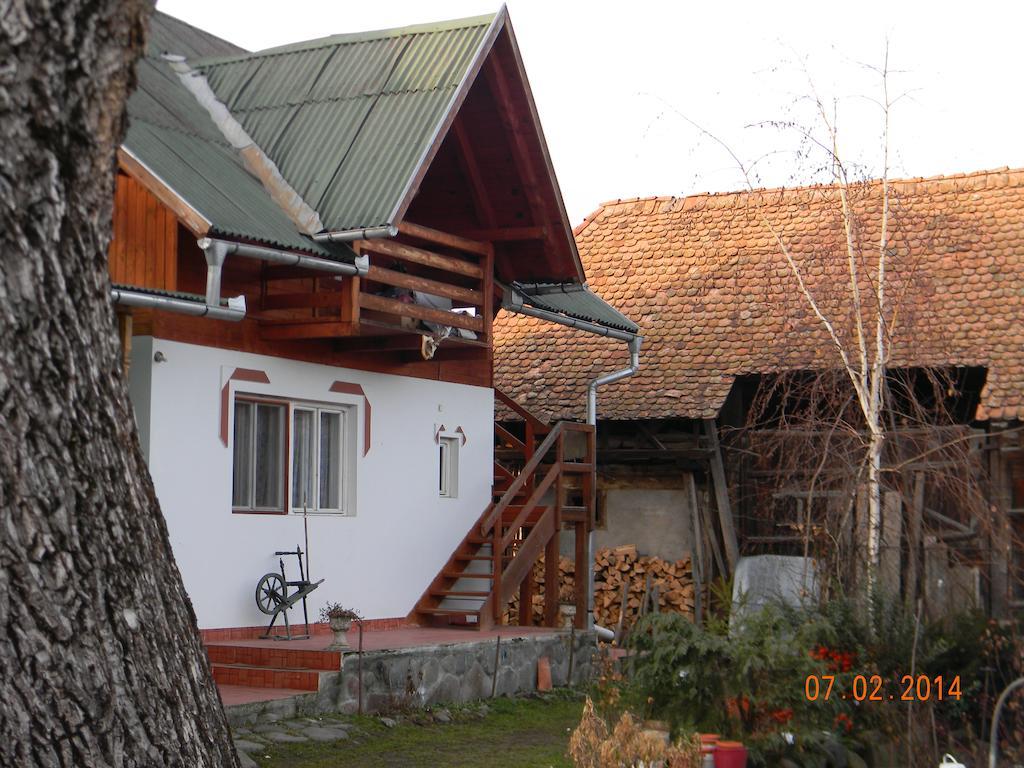 Kuekuello Vendeghaz Hotel Sovata Exterior photo